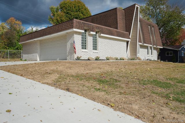 6578 Greene Haven Drive, Independence Charter Township, MI 48348