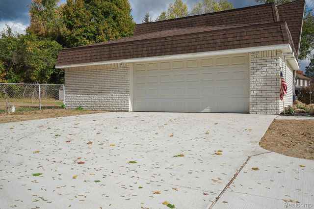 6578 Greene Haven Drive, Independence Charter Township, MI 48348