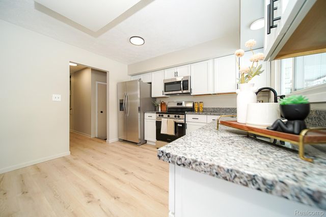 6578 Greene Haven Drive, Independence Charter Township, MI 48348