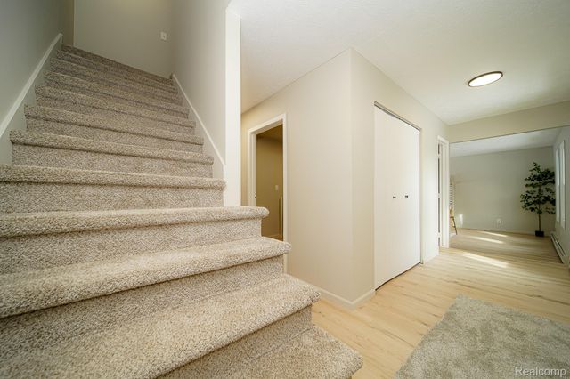 6578 Greene Haven Drive, Independence Charter Township, MI 48348