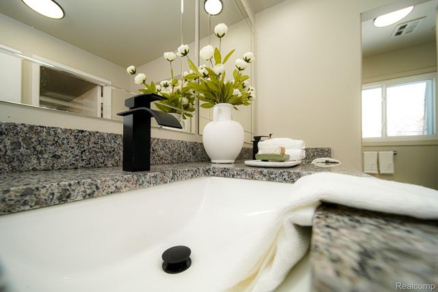 6578 Greene Haven Drive, Independence Charter Township, MI 48348