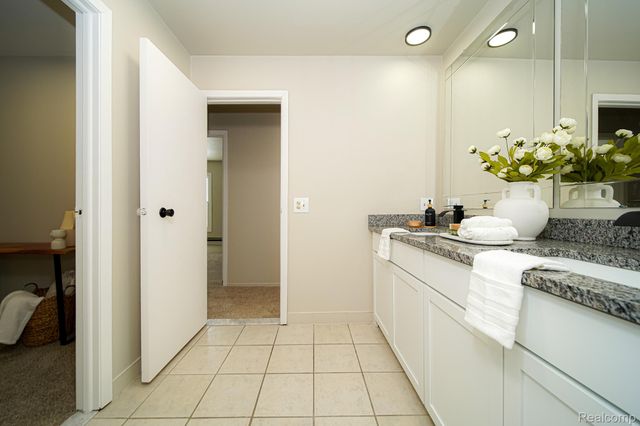 6578 Greene Haven Drive, Independence Charter Township, MI 48348