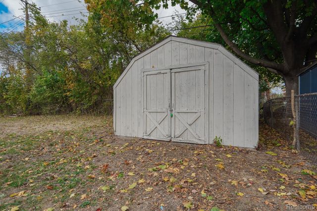 6578 Greene Haven Drive, Independence Charter Township, MI 48348