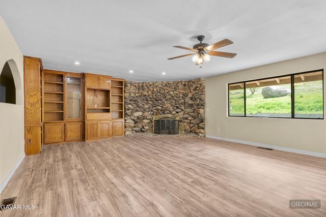 29570 Butterfield Way, Tehachapi, CA 93561