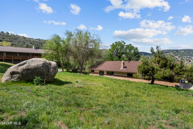 29570 Butterfield Way, Tehachapi, CA 93561