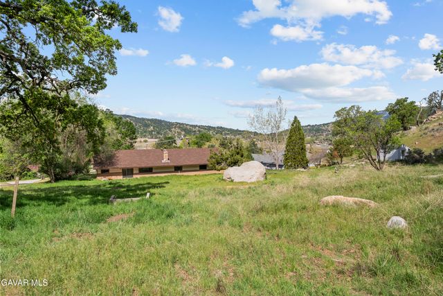 29570 Butterfield Way, Tehachapi, CA 93561
