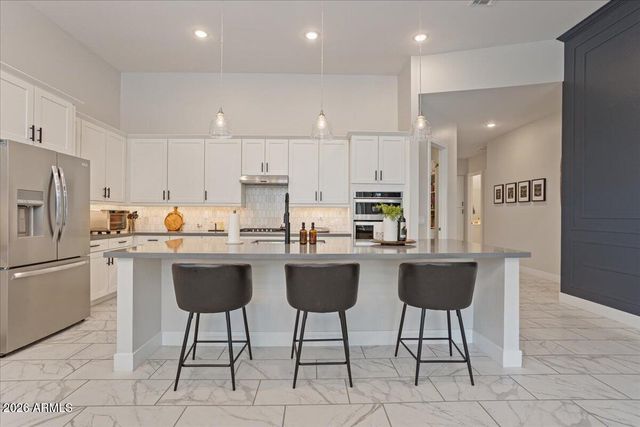 21147 W HILLCREST Boulevard, Buckeye, AZ 85396