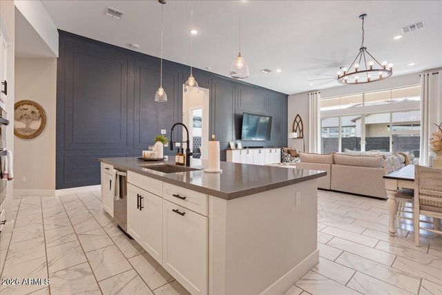 21147 W HILLCREST Boulevard, Buckeye, AZ 85396