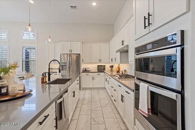 21147 W HILLCREST Boulevard, Buckeye, AZ 85396