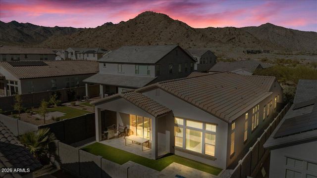 21147 W HILLCREST Boulevard, Buckeye, AZ 85396