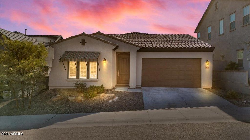 21147 W HILLCREST Boulevard, Buckeye, AZ 85396