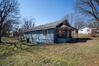 400 Couch Street, Alton, MO 65606