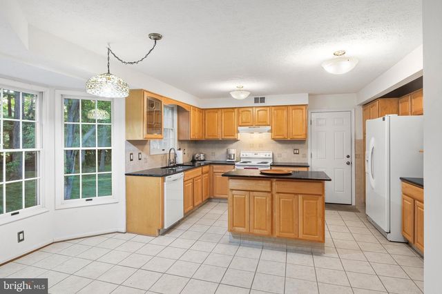 7304 WESTWIND DR, Bowie, MD 20715
