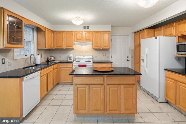 7304 WESTWIND DR, Bowie, MD 20715