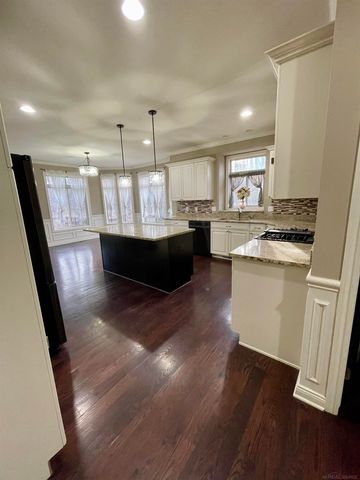 50181 Dante Court, New Baltimore, MI 48047