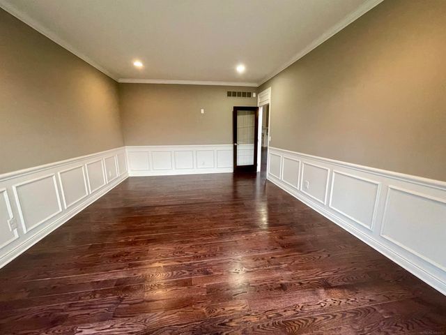 50181 Dante Court, New Baltimore, MI 48047