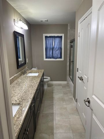 50181 Dante Court, New Baltimore, MI 48047