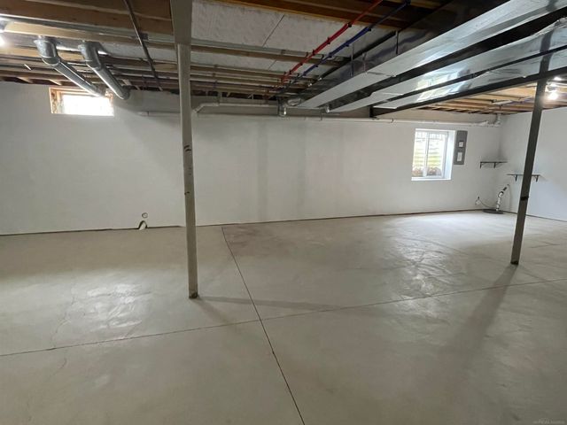 50181 Dante Court, New Baltimore, MI 48047