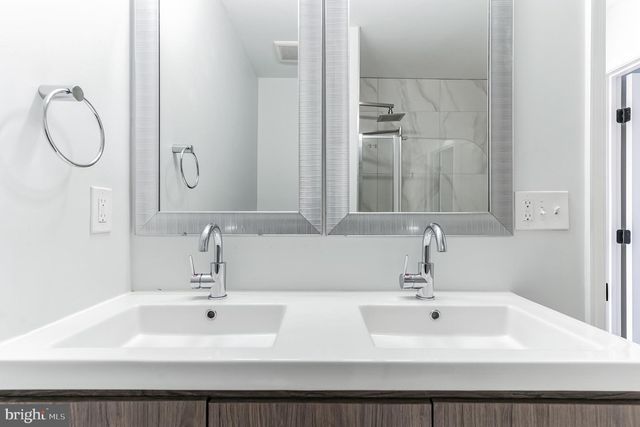 2511 WEST ST SE, Washington, DC 20020