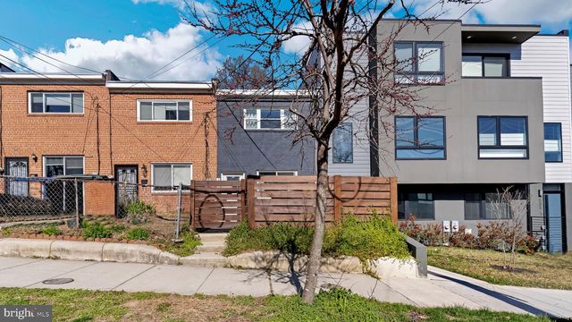 2511 WEST ST SE, Washington, DC 20020