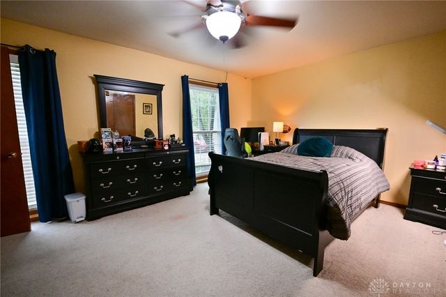 2424 Rockingham Drive, Troy, OH 45373