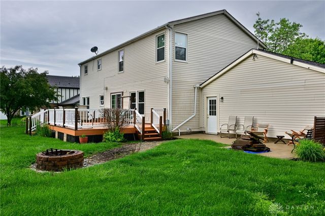 2424 Rockingham Drive, Troy, OH 45373