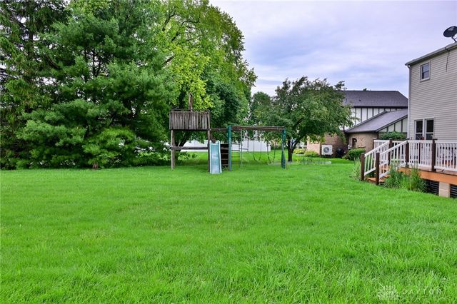 2424 Rockingham Drive, Troy, OH 45373