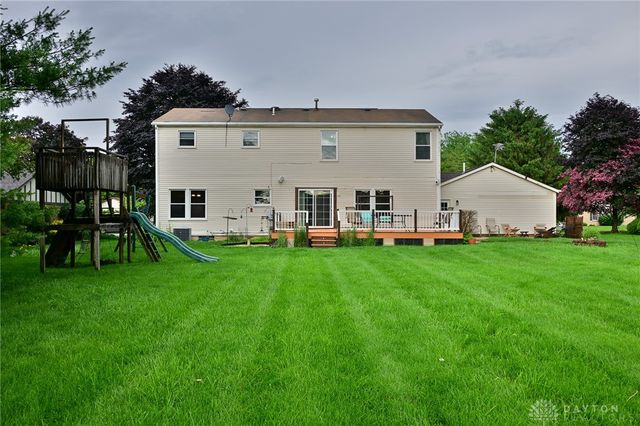 2424 Rockingham Drive, Troy, OH 45373