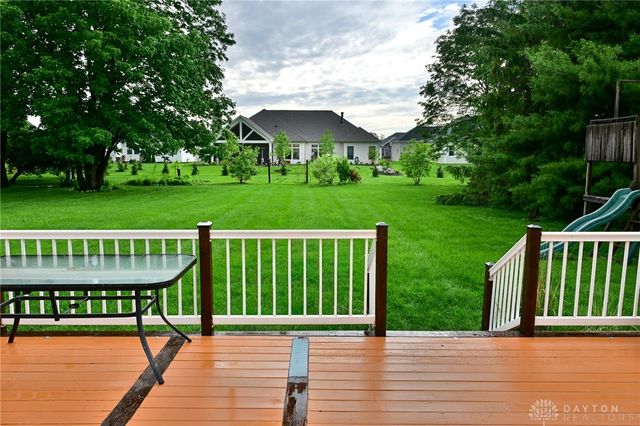 2424 Rockingham Drive, Troy, OH 45373