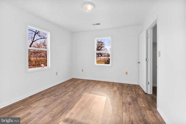 1307 MONROE AVE, Front Royal, VA 22630