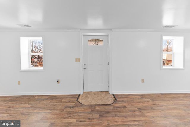 1307 MONROE AVE, Front Royal, VA 22630