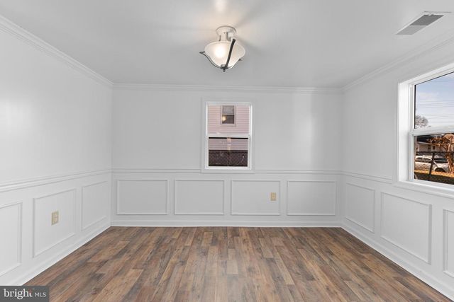 1307 MONROE AVE, Front Royal, VA 22630