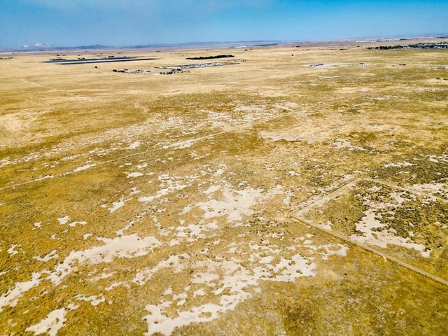 Newgrove St Vic 80 Stw, Del Sur, CA 93536