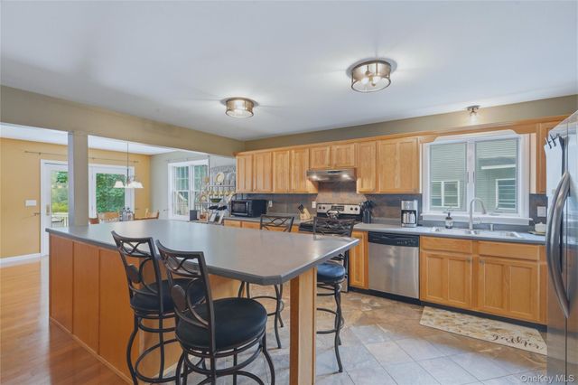 302 Lakeside Road, Newburgh, NY 12550