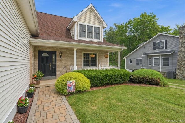 302 Lakeside Road, Newburgh, NY 12550