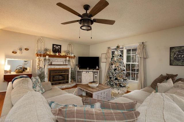 388 Back Creek Road, Asheboro, NC 27205