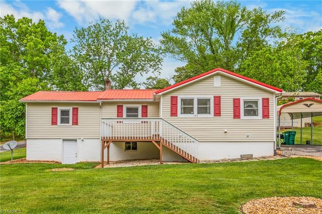 103 Howard Street, Pilot Mountain, NC 27041