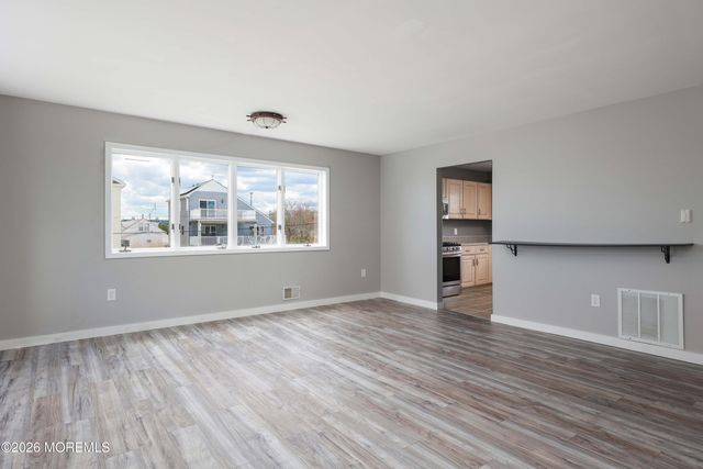105 Atlantic Avenue, Waretown, NJ 08758