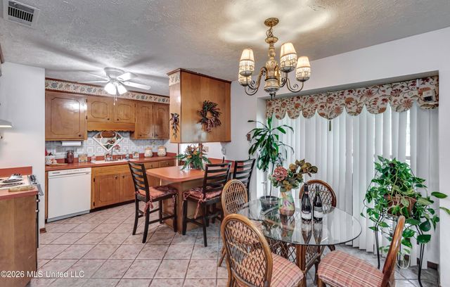 405 Deborah Circle, Jackson, MS 39212