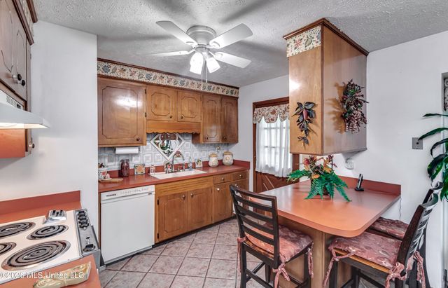 405 Deborah Circle, Jackson, MS 39212