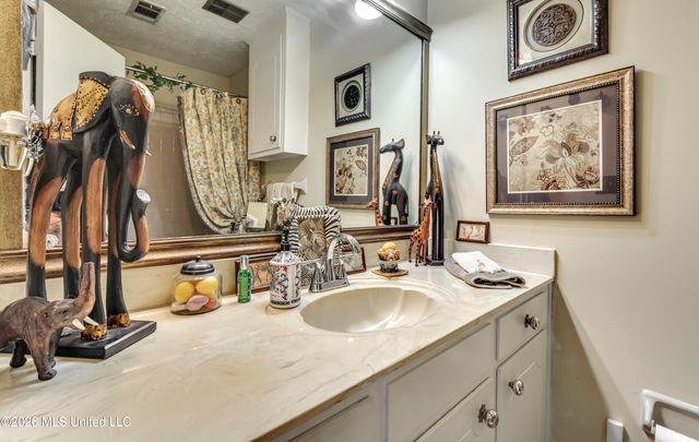 405 Deborah Circle, Jackson, MS 39212