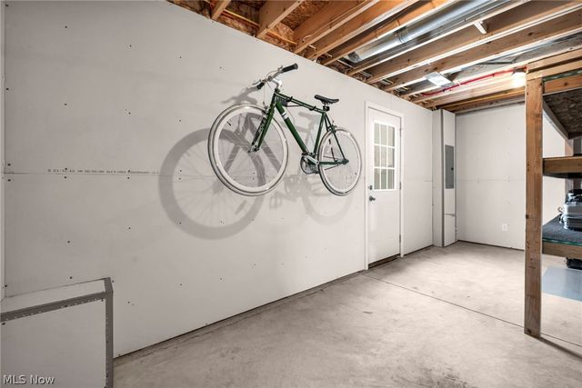 716 Pine Spring Drive, Painesville Twp, OH 44077