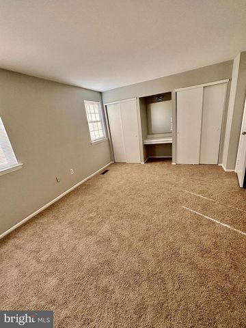 4703 ST DENIS DR, Philadelphia, PA 19114