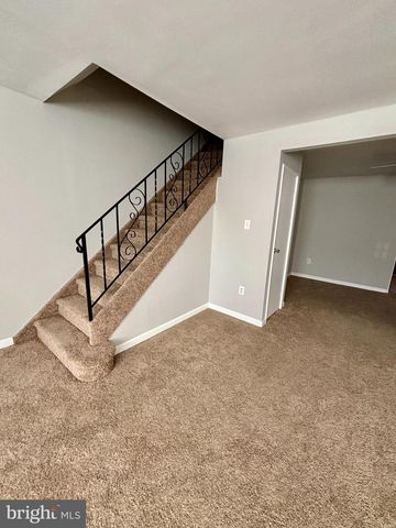 4703 ST DENIS DR, Philadelphia, PA 19114