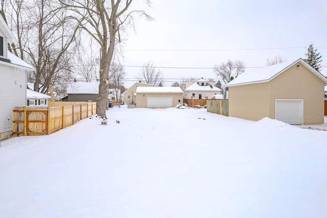 1017 S 11TH AVENUE, Wausau, WI 54401