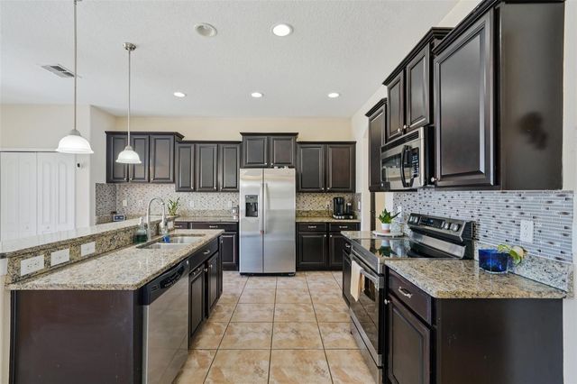 9609 ROYAL FERN COURT, Tampa, FL 33647