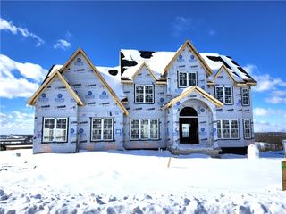 216 Falcon Lane, Cranberry Twp, PA 16066