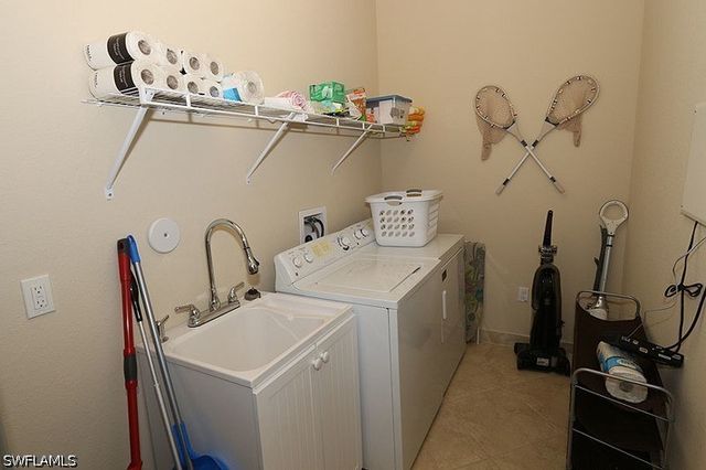 6525 Monterey PT 203, Naples, FL 34105