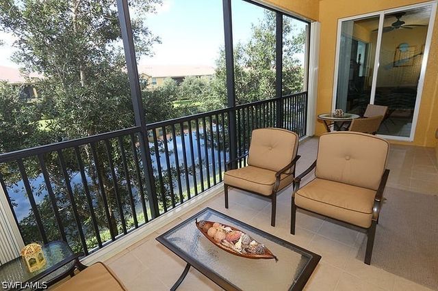 6525 Monterey PT 203, Naples, FL 34105