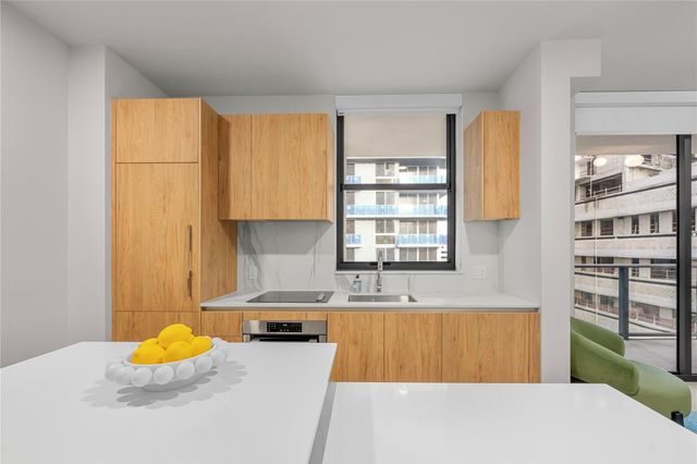 11 NE 6th Street 907, Miami, FL 33132